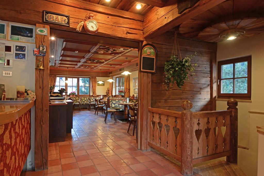 Hotel Dolomites Inn 卡纳泽伊 外观 照片
