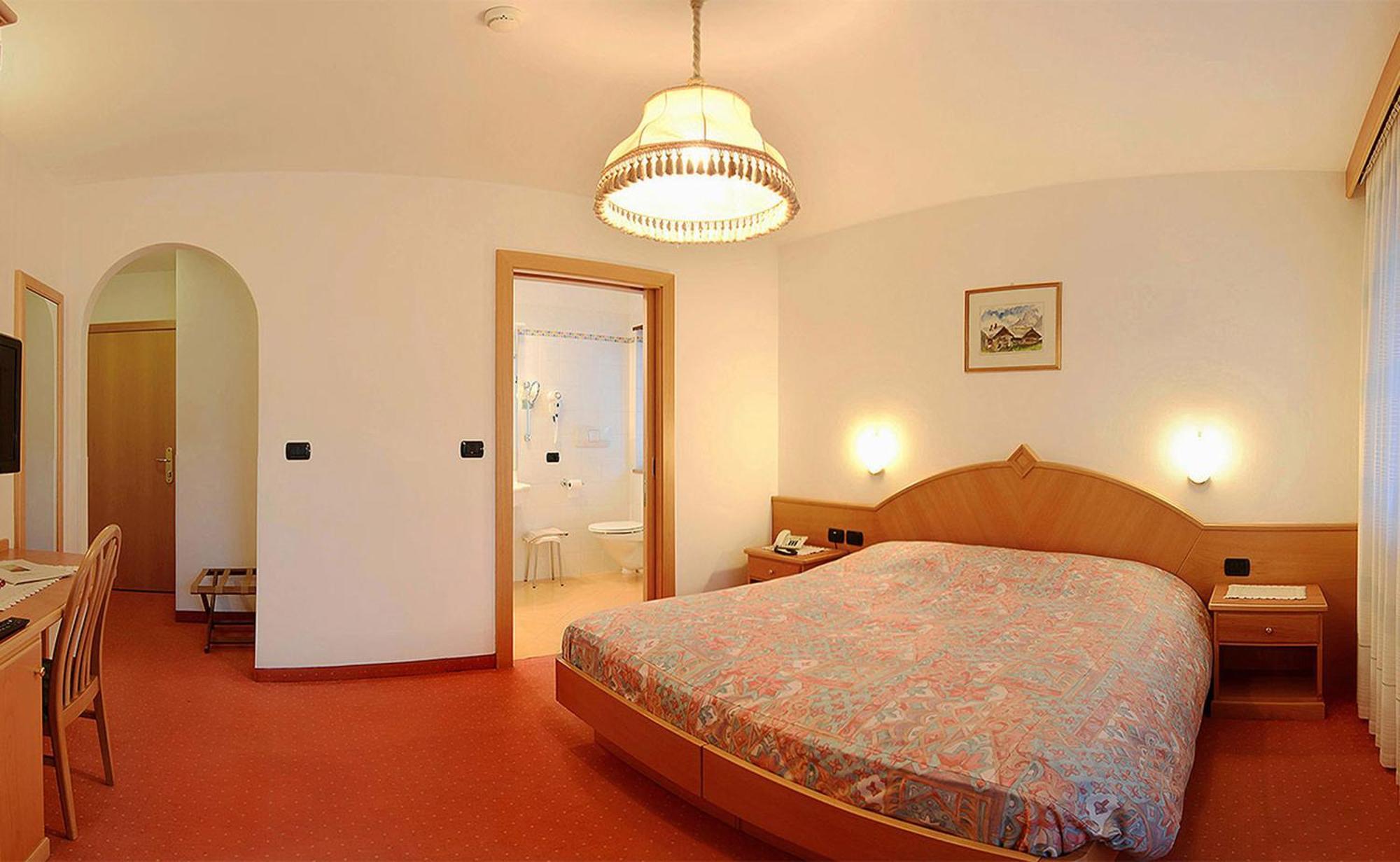 Hotel Dolomites Inn 卡纳泽伊 客房 照片