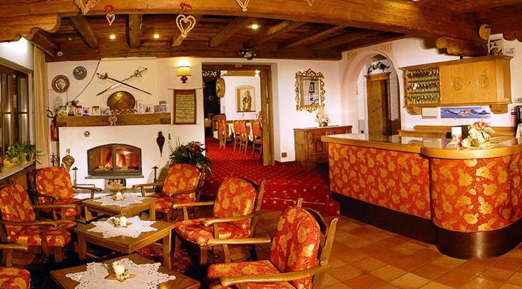 Hotel Dolomites Inn 卡纳泽伊 外观 照片