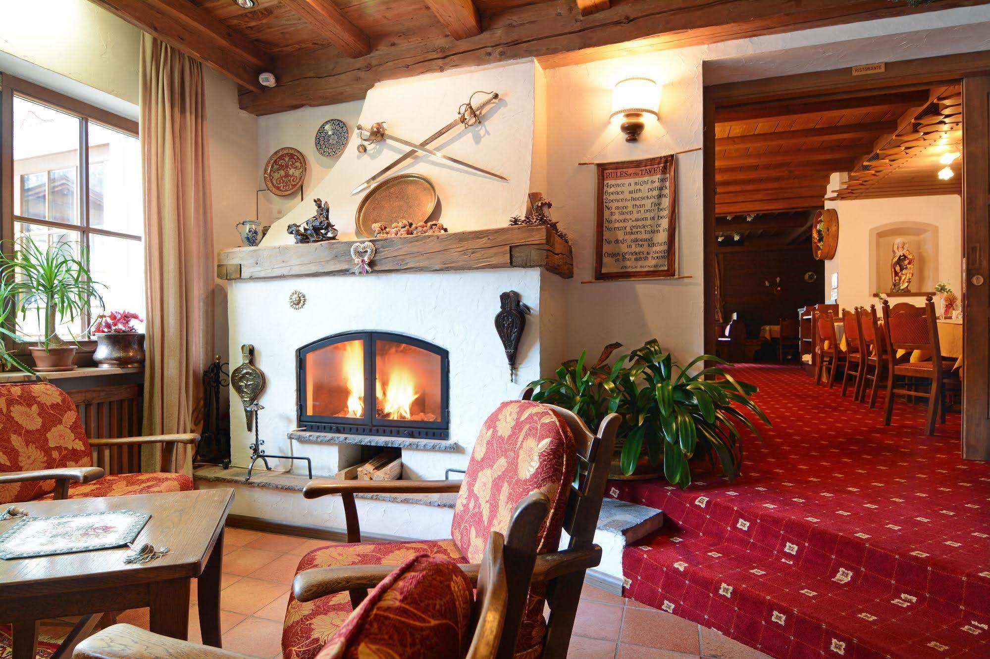 Hotel Dolomites Inn 卡纳泽伊 外观 照片